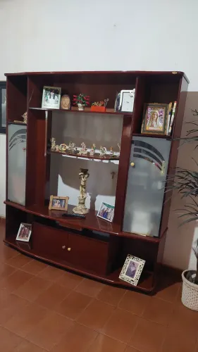 Estante de sala