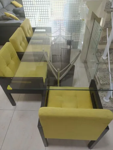 Mesa de vidro 2Mts x 1mt 8 cadeiras estofadas