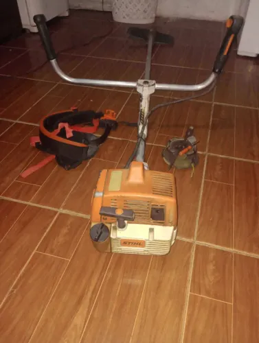 Vendo uma roçadeira Stihl 280