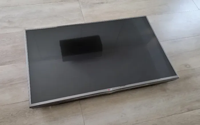 Smart TV LG 42 polegadas, Led, Full HD - YouTube, Netflix, Globo play, Wifi, etc.