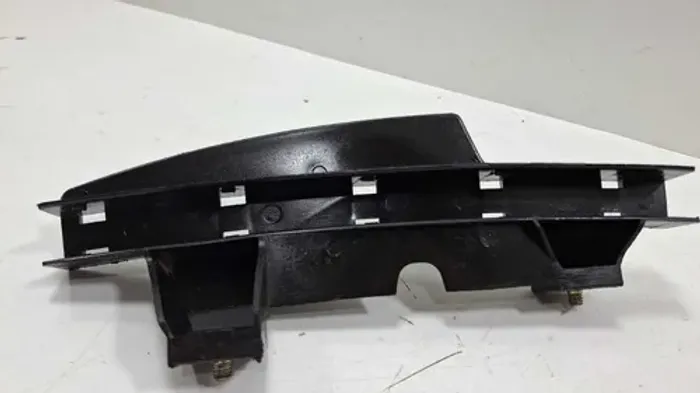 Guia Vidro Traseiro Direito Fiat Palio Elx 1.0 16v 2000 Preto