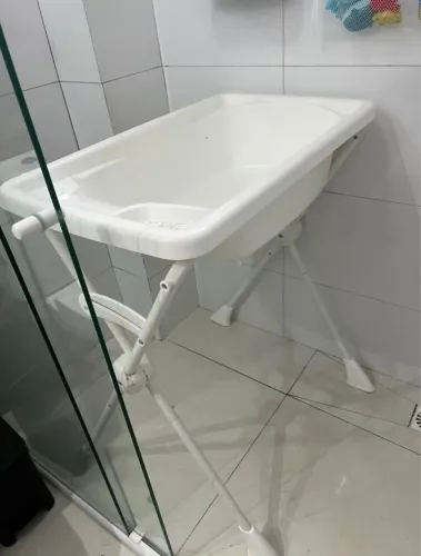 Banheira com suporte