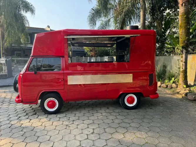 Kombi food truck 