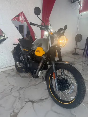 ROYAL ENFIELD SCRAN 411 2023 4.900 km APENAS