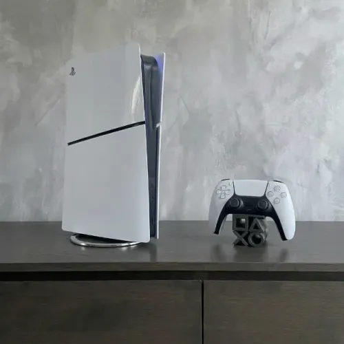 PlayStation 5 Slim Desbloqueado/Destravado Digital 825 GB + 1 Controle