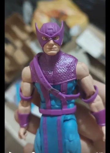 Gavião retro Marvel legends