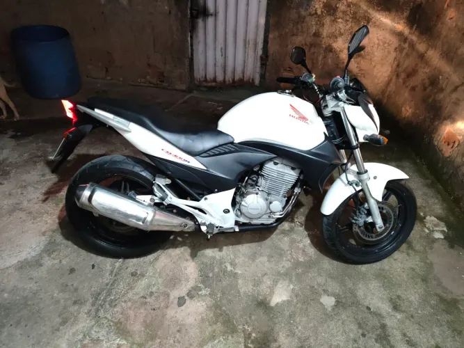 CB 300 R