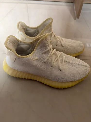 Yeezy 350 Cream White
