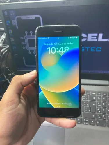 iPhone 8 