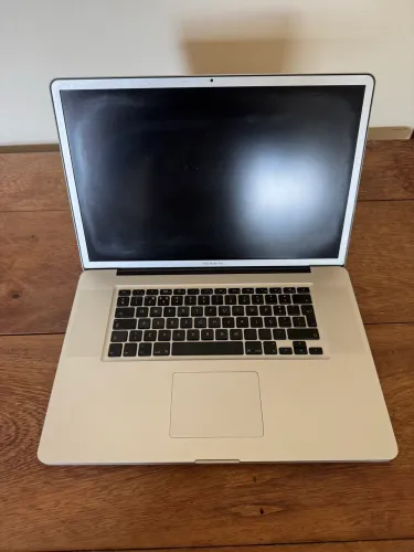 MacBook Pro A1297 |  17 | 2010
