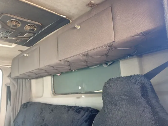 Constellation 17.250 truck carroceria.