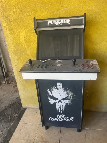 Vendo esse fliperama com 900 jogos 