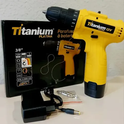 Parafusadeira Sem Fio Titanium com Bateria - Nova
