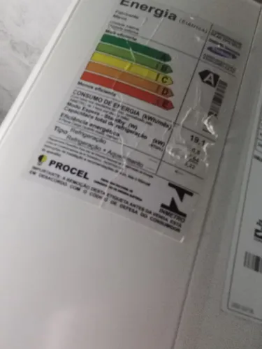 Vendo um ar condicionado