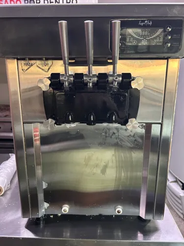 Máquina de sorvete Logrosoft