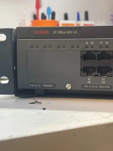 Central PABX Avaya IP Office 500 V2 (IPO 500V2) + Placas + SD System