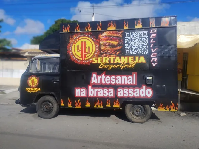 Vendo kombi food truck completo