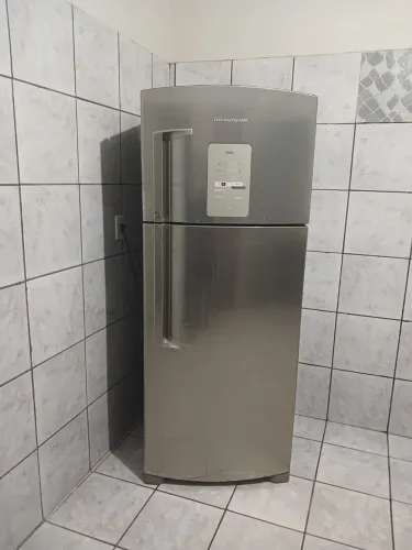 Vende se Geladeira