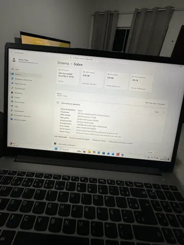 Notebook Lenovo IdeaPad 1 | Core i3 12ª Geração | 8GB RAM | SSD 256GB