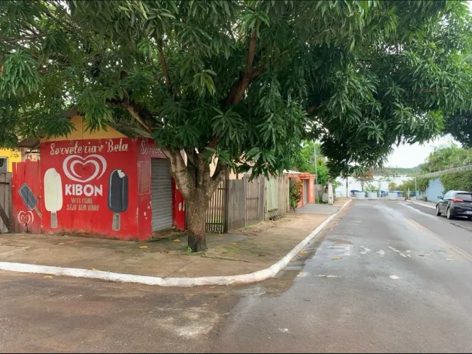 Terreno de Esquina à Venda em Alter do Chão - 260m² a 50m da Praia