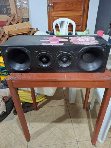 Vende-se uma parte de som automotivo