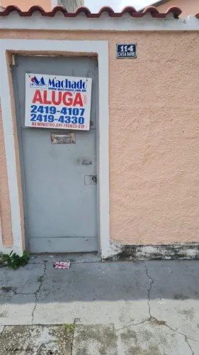 Aluga-se casa em Realengo - Rua Cornélius - Próximo ao Albert
