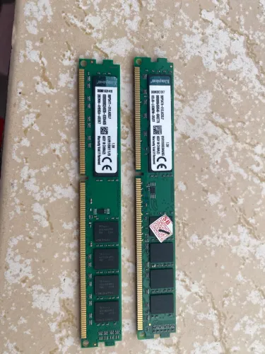 Memória RAM DDR3 16GB Desktop Kingston ? 2x8GB 1333/1600MHz