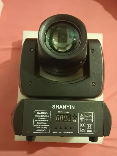 Vendo um moving Head led