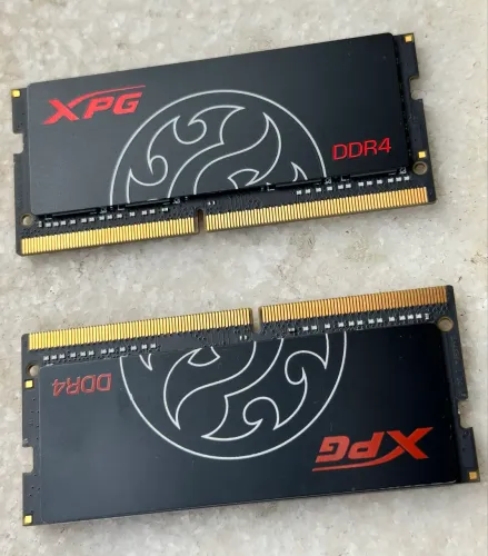 Kit 32GB RAM DDR4 (2x16GB) 2666MHz XPG Hunter para Notebook