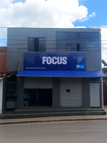 Prédio - Renda de R$ 3.800,00 .