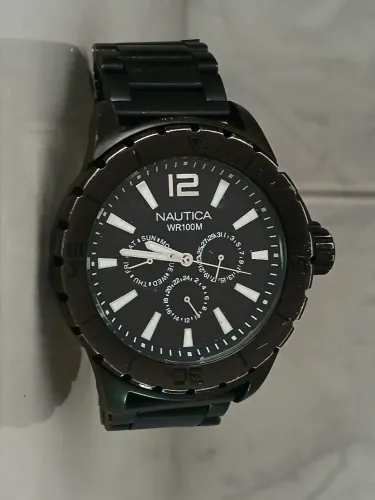 Belo e robusto relógio original NAUTICA Black , seminovo. Exemplar de coleção.