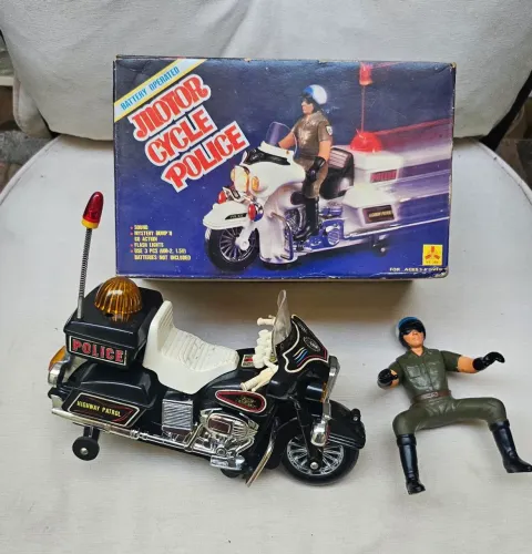 RARIDADE ANOS 80/90! Brinquedo Moto Policial "Motor Cycle Police" FUNCIONANDO