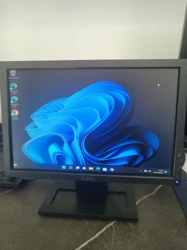Monitor - Dell 17p