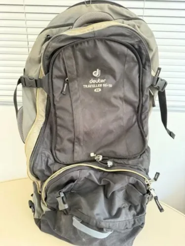 Mochila Deuter Traveller 55Litros - Bagagem de Mão -Caminhada - Trilhas -Trekking - Viagem