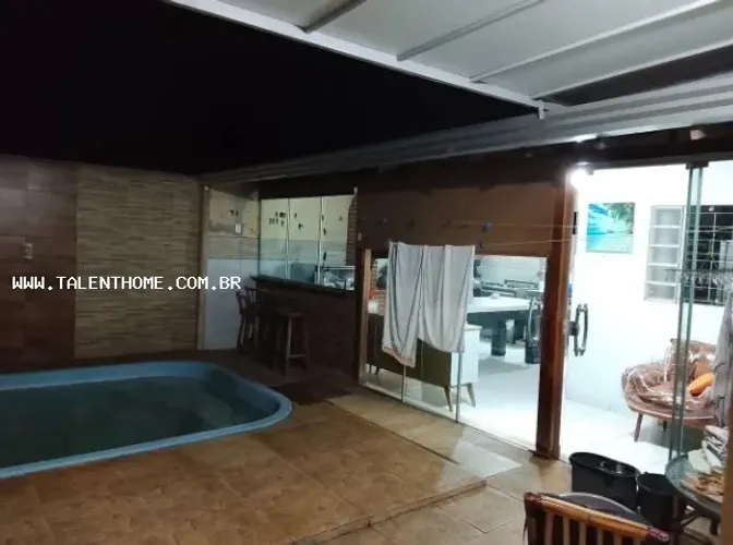 Casa para Venda em Ibiporã, Jardim Casa Grande, 3 dormitórios, 1 suíte, 3 banheiros, 2 vag