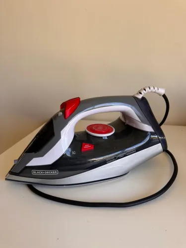 Ferro a vapor Black+Decker Superb Steam FX3900