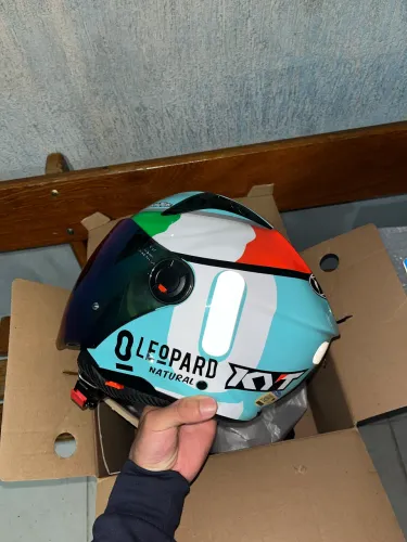 Capacete KYT