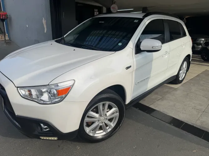 Mitsubishi ASX 2.0 16V 4X4 160cv Aut. 2012