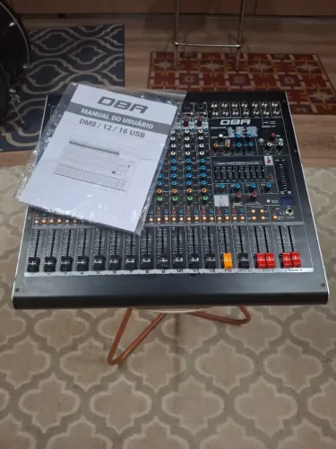 ? *Mesa de Som DBR 12 Canais - Novíssima!*  À venda: Mesa de som DBR 12 canais, novíssima