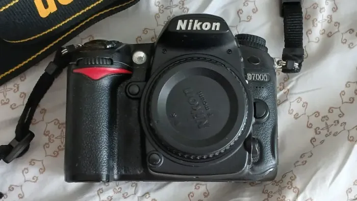 Nikon D7000 | 88.528 cliques | Bem conservada