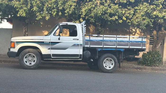 Chevrolet D-20 S / Luxe 3.9/4.0 Diesel 1988