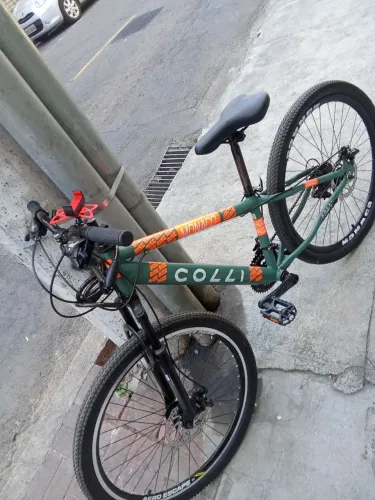 Bike semi nova aro 26