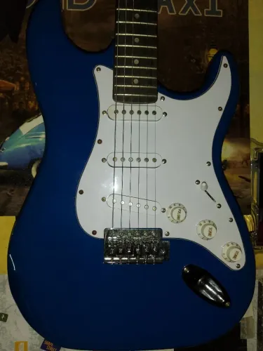 GUITARRA JF ZERADA TIMBRE EXCELENTE