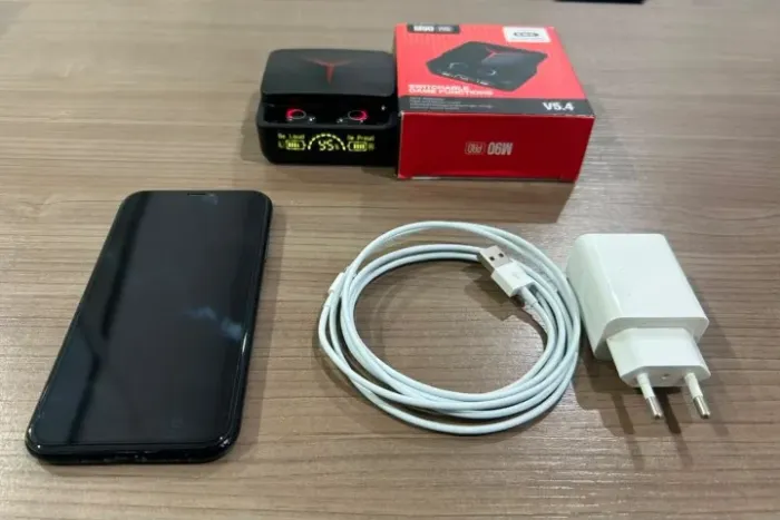 Iphone XR 64GB PRETO