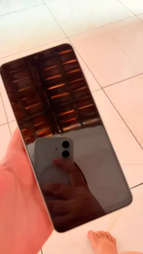 Celular Samsung A06 Usado