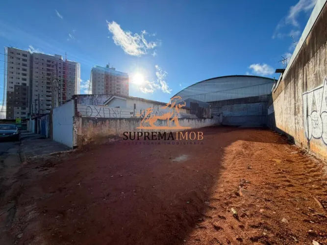 Terreno à venda com área de 243m² - Largo do Divino, Sorocaba/SP