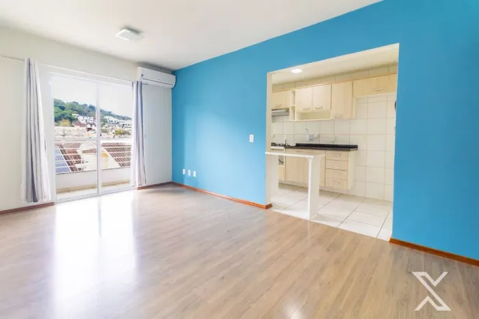 Apartamento com 2 dormitórios à venda, 62 m² por R$ 320.000,00 - Velha Central - Blumenau/