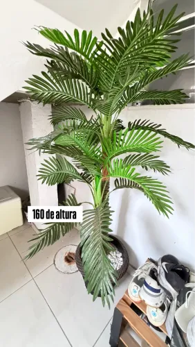 Planta artificial palmeira 