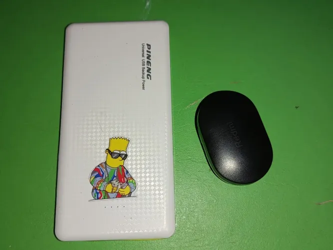 Fone sem fio bluetooth Redmi e carregador portátil