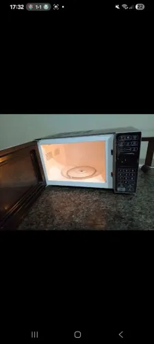 Micro-ondas Philco espelhado 30l